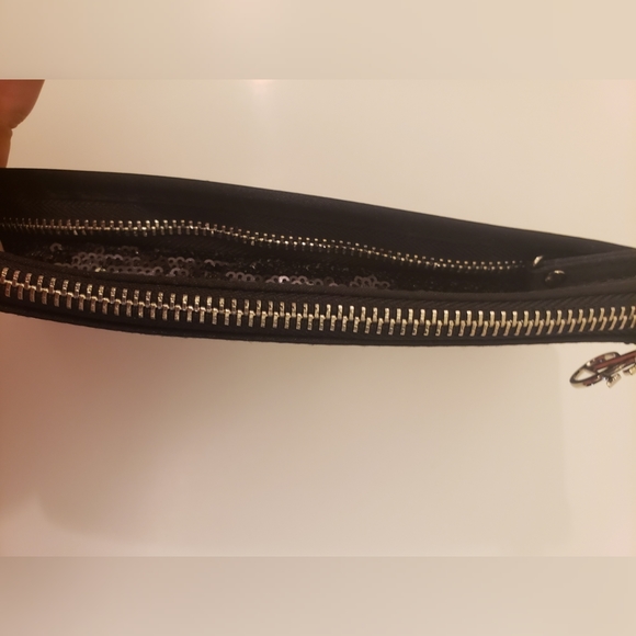 VICTORIA'S SECRET Sequin Mini Bag Small Clutch Zipper Purse - Picture 6 of 7